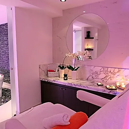 Dome Marina & 4* Nicosia